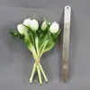 5 Flores Ramas Cortas 28CM Atado a Mano Pegamento Suave Mano Tulipán Flor Artificial Decoración del Hogar Flor Decorativa Ramo de Flores Artificiales