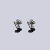 Aretes en Forma de Cruz para Hombre, Modernos y a la Moda, Aretes Personalizados Huecos Tallados para Mujer, Accesorios Versátiles de Diseño de Lujo Ligero