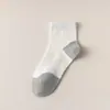 Calcetines de Ramio para Mujer, Calcetines de Media Pantorrilla, Estilo 2026 para Todas las Estaciones, Calcetines de Algodón con Bloques de Color Puro, Resistentes al Olor, Absorbentes del Sudor, Calcetines Lisos de Negocio, Transpirables