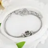 Europa y Estados Unidos súper ventas pulsera de trébol de cuatro hojas hueca de personalidad para todo tipo de atuendo moda exquisita temperamento hip-hop pulsera vintage joyería
