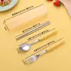 Conjunto de talheres portátil, colher de aço inoxidável, pauzinhos, garfo, simples conjunto de três peças para casa, estudantes e crianças, e-commerce transfronteiriço.