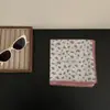 ¡Pequeña literatura y arte gris! Pañuelo Cuadrado Pequeño de Algodón Estampado Azul y Rojo Vintage Estilo Coreano Pañuelo Versátil de Alta Calidad