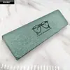 Estojo Triangular para Óculos Feito à Mão, Estojo Simples de Couro Anti-Pressão Retrô para Óculos de Miopia, Estojo para Óculos de Sol para Homens com Logo Impresso