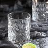 Venta al por mayor de vasos de whisky vintage, redondos, tallados, transparentes, para bebidas espirituosas, para vino y hogar.
