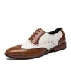 Sapatos de Couro de Tamanho Grande Transfronteiriços para Homens 48 Sapato Brogue Casual Sapato de Couro para Negócios para Homens Mocassins Britânicos Sapatos de Cadarço Pequenos de Couro para Homens