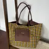 Bolso de Gamuza de Doble Cara con Estampado de Leopardo Retro 2025 Bolso Tote de Nicho de Alta Apariencia Gran Capacidad Bolso de Hombro para Viajes K-Style