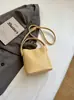 Bolsa de Mão Trama de Padrão de Luxo de Nicho para o Dia a Dia, Nova Bolsa Saco de Moda Transfronteiriça para Mulheres, Bolsa Simples de Ombro e Transversal