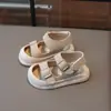 Sandalias para Bebé Niño 2025 Verano Nuevos Zapatos de Playa para Niños Antideslizantes Zapatos para Caminar para Niños Pequeños Zapatos Infantiles de Punta Cerrada Modernos