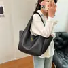 Bolsa grande de alta qualidade para mulheres, nova versão coreana 2026, versátil e estilosa, grande capacidade, elegante bolsa tote feminina, bolsa de ombro