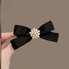 Pequeno estilo perfumado presilha de cabelo de amor com strass e laço preto Famoso na internet temperamento versátil presilha superior presilha de mola para a parte de trás da cabeça meio rabo de cavalo