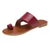 Desejo Europa e Estados Unidos tamanho grande transfronteiriço comércio exterior sapatos femininos novos verão 2022 sola rasa sola grossa uso externo sandálias com dedo do pé exposto