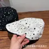 Boné Retro Japonês Céu Estrelado para Mulheres, Boina Versátil de Primavera Nova, Chapéu de Artista da Moda para Afinar o Rosto Tendência