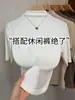 Moda Estilo Coreano Redutor de Idade Gola Meia-Alta Manga de Cinco Pontos Camiseta Feminina Outono 2026 Novo Emagrecedor Valoriza o Corpo Cor Sólida Top Tendência