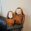 Bolsa Cesta de Legumes para Mulheres 2025 Nova Bolsa Tote Retrô Europeia e Americana para Mulheres Bolsa Satchel de Ombro Ninho Elegante de PU Bolsa Balde