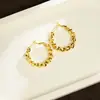 Novos Brincos Antigos Estilo Chinês Banhados a Ouro com Textura Geométrica, Design Moderno para Mulheres, Cor Duradoura, Joia que Não Desbota