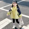 Jaqueta corta-vento 3 em 1 removível para meninas Outono/Inverno Novo Estilo Roupa de inverno acolchoada de fleece para bebês e crianças