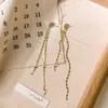 Aretes de Personalidad con Diseño Nicho de Lujo Ligero Estilo Francés, Aretes de Corazón con Lazo Estilo Celebridad de Internet, Aretes de Tuerca de Alta Gama