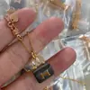 Collar Kelly Kangkang, Oro V, lleno de diamantes, letra H, diseño "Amor Hogar", artesanía de precisión CNC, chapado en oro rosa de 18K, collar para clavícula que no se decolora