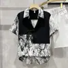 Camisa Drapeada Patchwork Inspirada em Design com Personalidade Original, Estampa Retro Assimétrica, Caimento Solto, Sem Amassar, Camisa Social Fresca