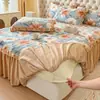 Falda de Cama Acolchada Rellena Acolchada Juego de Tres Piezas Cálida de Invierno Leche Polar Falda de Cama Individual Cubrecama Dos en Uno Colcha