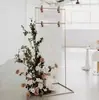 Nuevos accesorios para bodas: expositores cuadrados de hierro forjado, letreros, marcos de hierro, floreros para el área de bienvenida y elementos de fondo decorativos