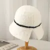 Sombrero de Pescador a Rayas con Bloques de Color Estilo Japonés para Otoño e Invierno para Mujer, Versátil Casual que Adelgaza el Rostro, Sombrero Cloche Cálido a Prueba de Viento para Viajes al Aire Libre
