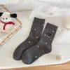 Meias Fofas para Mulheres, Estilo Primavera e Verão, Meias de Gato Cartoon de Algodão Puro de Cano Médio, Meias de Algodão Respiráveis Bordadas Estilo Ins Atacado