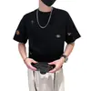 2023 Nova camiseta branca de verão de manga curta masculina, camiseta solta estampada de marca da moda, camiseta de meia manga da moda, camiseta de meia manga