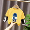 Camiseta base para niño 2026 nuevo modelo camiseta de manga larga a rayas patchwork para niños top de algodón puro otoño para niños mayores