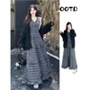 Conjunto de dos piezas de otoño de talla grande estilo retro holgado para mm gorditas Vestido chaleco a cuadros con cuello en V + Cárdigan de punto