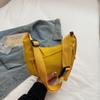 Moda 2026 Bolso Cruzado para Mujer para la Escuela, Bolso de Hombro Sencillo y Ligero, Estilo Japonés Nicho Casual para Viajar Bolso Dumpling