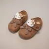 Zapatos Birkenstock para Niñas con Felpa de Dibujos Animados Otoño/Invierno 2026 Nuevos Zapatos de Algodón para Niños Cálidos para Niños Pequeños y Medianos Suela Suave Zapatos Doble Algodón Modernos