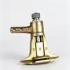 El pinzador de cuerda tipo K-26 presenta un diseño desmontable y colgante, y viene con un bloque de revestimiento de fricción de goma a juego.