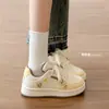 Zapatos Blancos Cómodos de Suela Gruesa para Mujer Lulu Dan 2026, Diseño Popular de Nicho para Primavera y Otoño, Perfectos para Combinar con Faldas