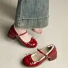 Sapatos de Salto Grosso Estilo Vintage para Combinar com Saias, Novo Verão 2026 Sapatos Mary Jane Rasos Franceses Delicados para Aumentar a Altura para Mulheres
