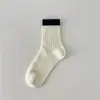 Meias Femininas Youjiaxiu Primavera e Verão Meias Finas de Malha Vazada Meias de Cano Médio Sem Costura Tendência Meias Color Block