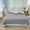 Manta Dupla Face Personalizada de Lã de Cordeiro Pelúcia Transfronteiriça Cor Sólida Jacquard Borboleta Alta Gramatura Inverno Espessada