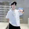 2026 Verão Novo Estilo Camiseta Infantil Americana Tendência Cool Estampa de Chapéu Manga Curta Masculina Casual Gola Redonda Confortável