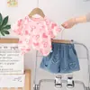2025 Nuevo Estilo Amor Manga Corta Amor Shorts de Mezclilla Conjunto de Dos Piezas para Niñas Estilo Verano Traje de Manga Corta Venta al por Mayor