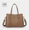 Bolsas de mano para mujer para el trabajo al por mayor transfronteriza nuevas versátiles para dama bolsas grandes de capacidad casuales bandoleras bolsas de mujer grandes