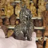 Precio Especial para Tallas de Madera de Árbol de Agarwood Ligeramente Defectuosas, Piezas Hechas a Mano, Precio de Liquidación de Fábrica, Buda Maitreya, Zhong Kui, Pixiu con Defectos Menores