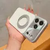 Adecuado para iPhone 18 Pro, con un diseño de tela texturizada mate y fijación magnética; también compatible con Apple 17 y 16, ofreciendo protección para la lente