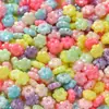Macaron Flor de Seis Pétalos Estrella de Cinco Puntas Mariposa Cuentas Tubulares Color Mixto Aleatorio Material para Cadena de Teléfono Móvil con Cuentas al por Mayor