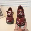 Zapatos de Cuero para Niñas 2026 Nuevo Estilo Primavera y Otoño Zapatos de Suela Blanda para Niñas Pequeñas, Zapatos de Rendimiento para Niños Mayores, Zapatos Planos para Niños