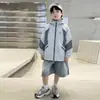Ropa de protección solar para niños, chaqueta ligera para niños, nuevo estilo de verano 2026, elegante abrigo para la piel para niños, camisa para aire acondicionado