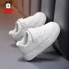 Zapatos infantiles Babu Dou, zapatillas blancas para niños y niñas, nuevo modelo otoño 2026, zapatillas deportivas de cuero para niños, zapatos casuales para niñas