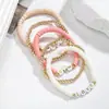 Elegante e Personalizado Estilo Simples Coração de Pêssego Letra Love Argila Macia Trançado Elástico Pulseira Feminina Conjunto de Cinco Peças