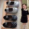 Zapatos de Princesa para Niña Estilo Francés con Lunares y Lazo, Zapatos Planos de Suela Suave, Nuevos Mocasines Infantiles Otoño 2026