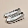 Zapatos de Ballet Retro Franceses con Lazo para Mujer 2026 Primavera y Verano Nuevo Estilo Zapatos Planos Bajos para Falda Zapatos Individuales Zapatos de Abuela