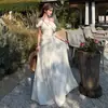 Vibe Fresca e Elegante Estilo Francês, Design Assimétrico com Torção no Ombro, Vestido Longo, Vestido Sexy e Sedutor, Estilo Saia Off-White